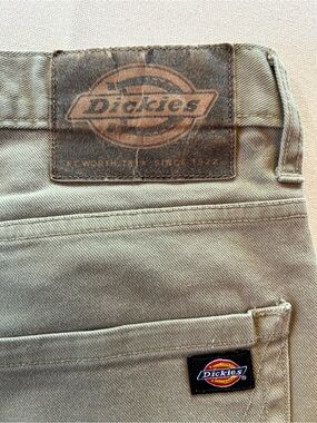 Dickies Men's Slim Skinny Stretch Twill Chino Pants Khaki 32x32